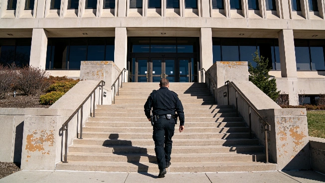 Lakeville Man Sentenced to 78 Months for $250M Fraud and Witness Tampering Farmington Voice
